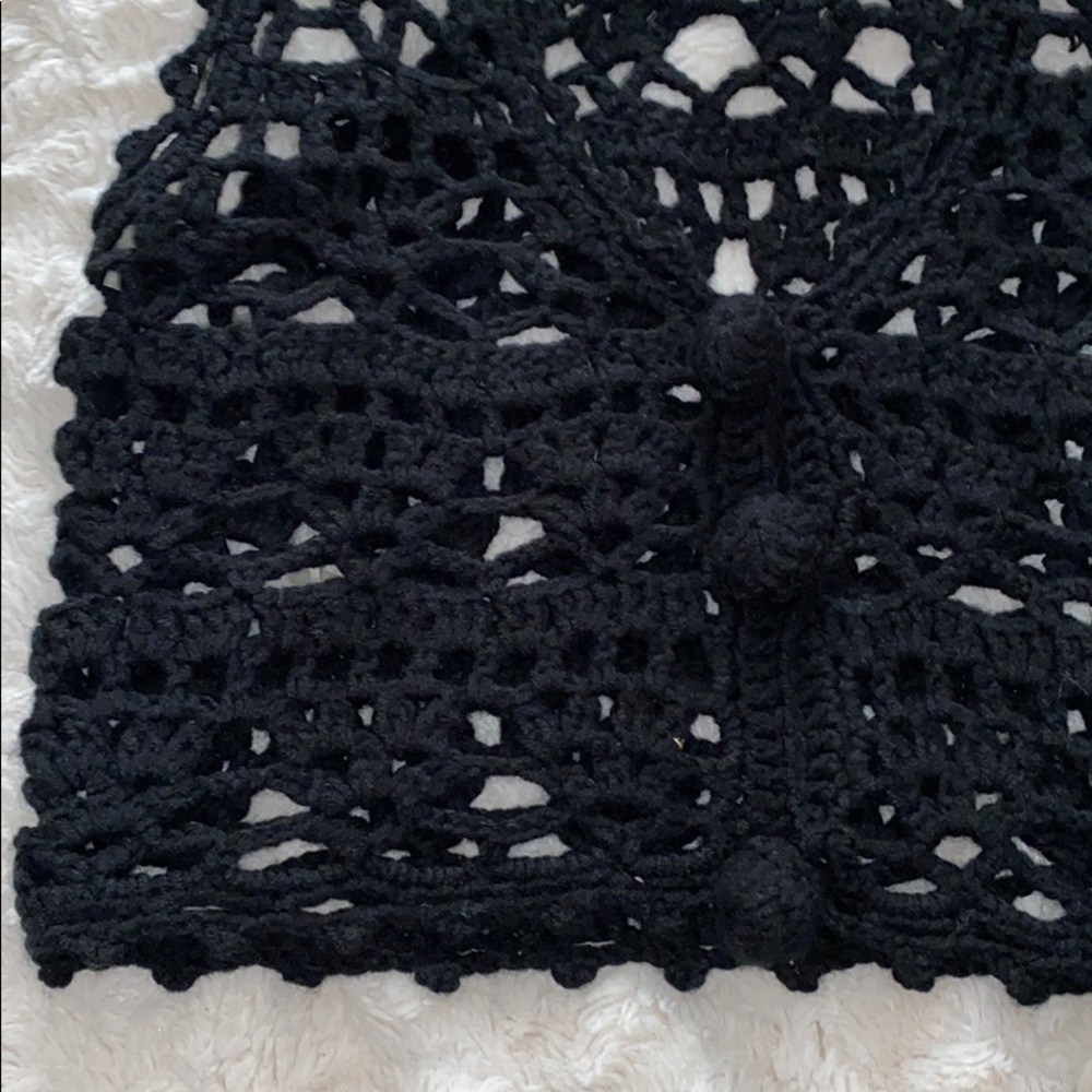 Roomates knit vest - Picture 4 of 6